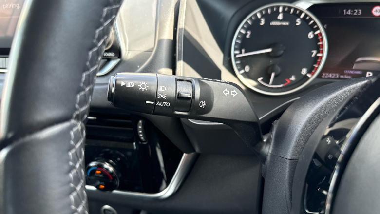 Nissan Qashqai 1.3 DiG-T MH 158 Acenta Premium 5dr Xtronic Petrol Hatchback